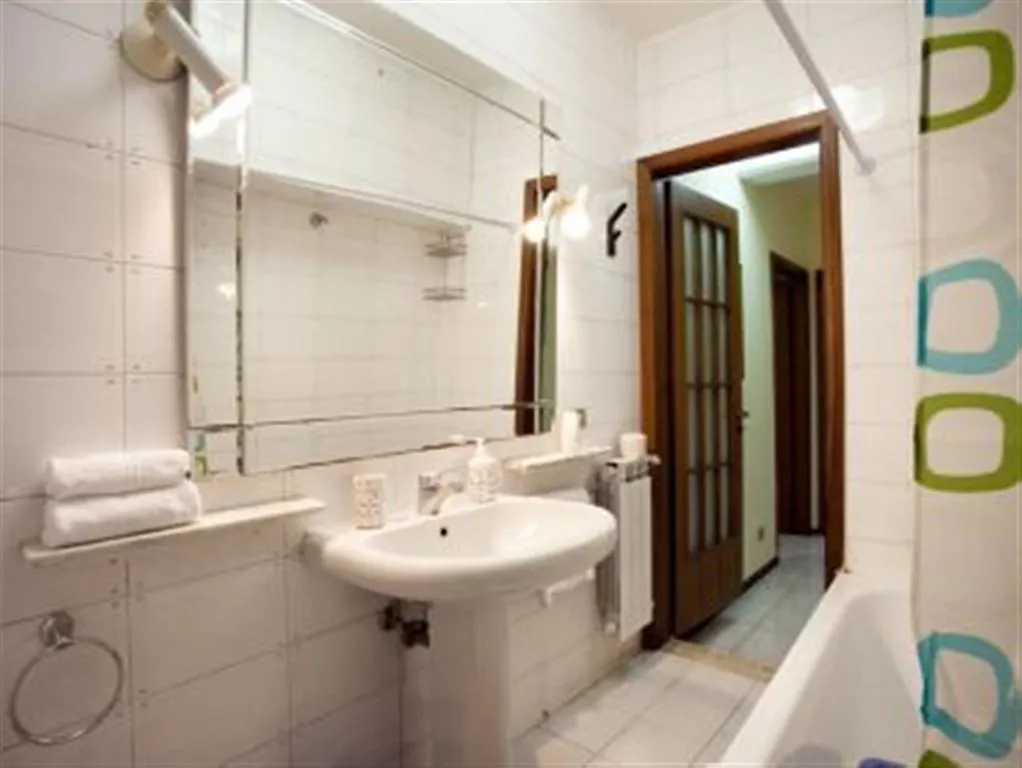 Comfortable Trastevere Apartment Rome Italy